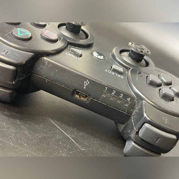 Sony PlayStation DualShock 3 Wireless Controller Black(CECHZC2U A1) - Picture 3 of 6